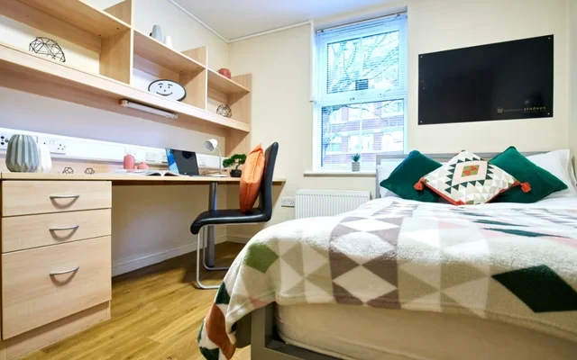 Oxney House & Gardens 1