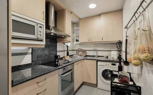 Nampi - 2 bedrooms and balcony in El Poblenou 2