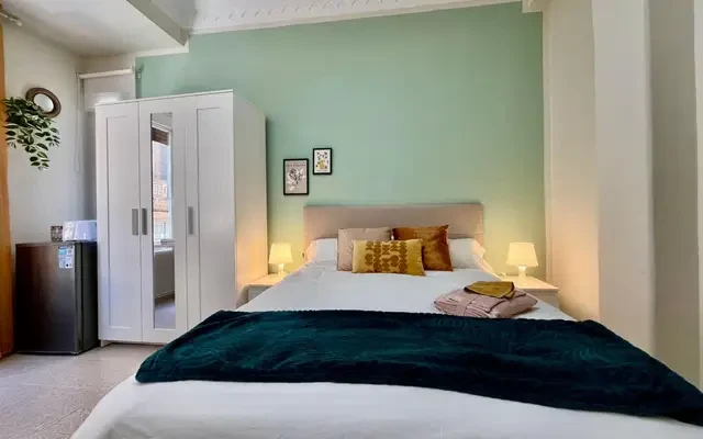 Attractive double bedroom in the central La Magdalena neighbourhood 0