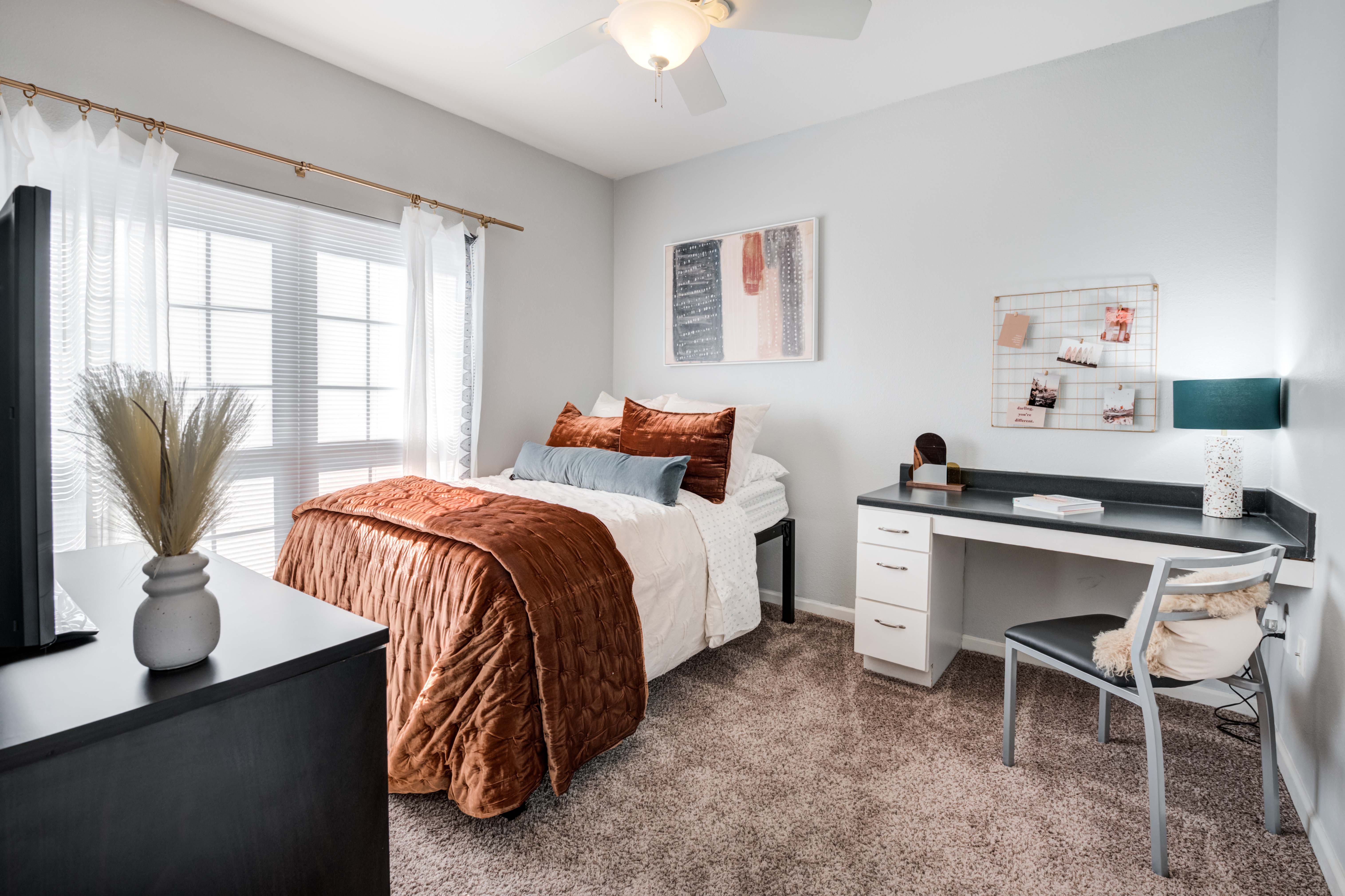 2 Bed 2 Bath Colorado-PREM