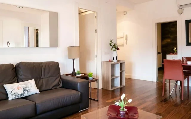 Plaza de Tirso de Molina 2