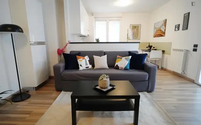 Delightful 2-bedroom apartment near the Bovisa Durando campus of Politecnico di Milano 0