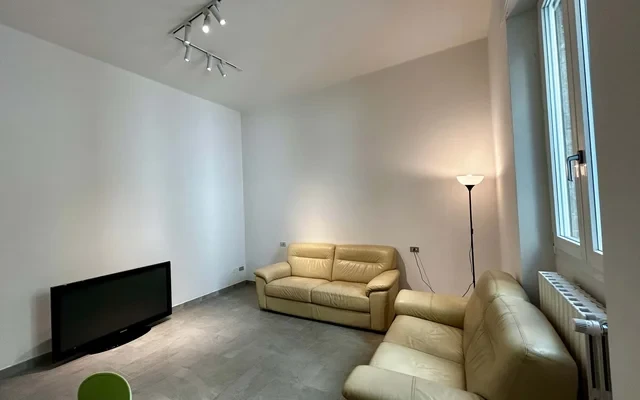 Apartment in Via Cairoli, Firenze for 75 m² with 1 bedrooms 3