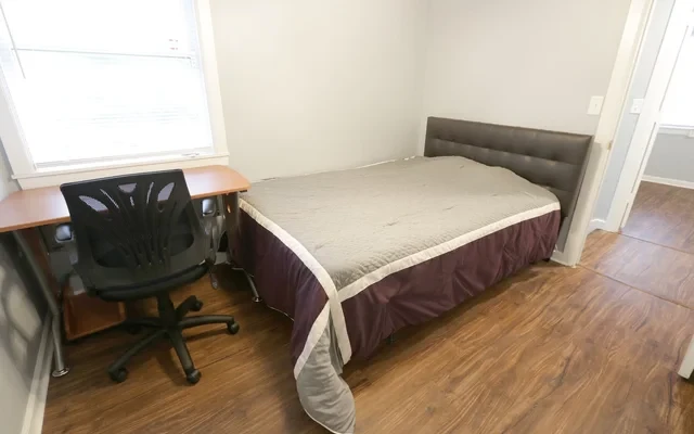 203.5 Cherry St 4