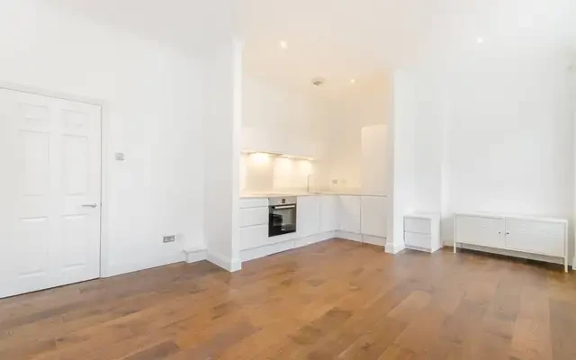 Ludgate Square, City, EC4M 3