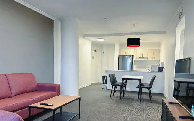 1003/333 Exhibition St 1