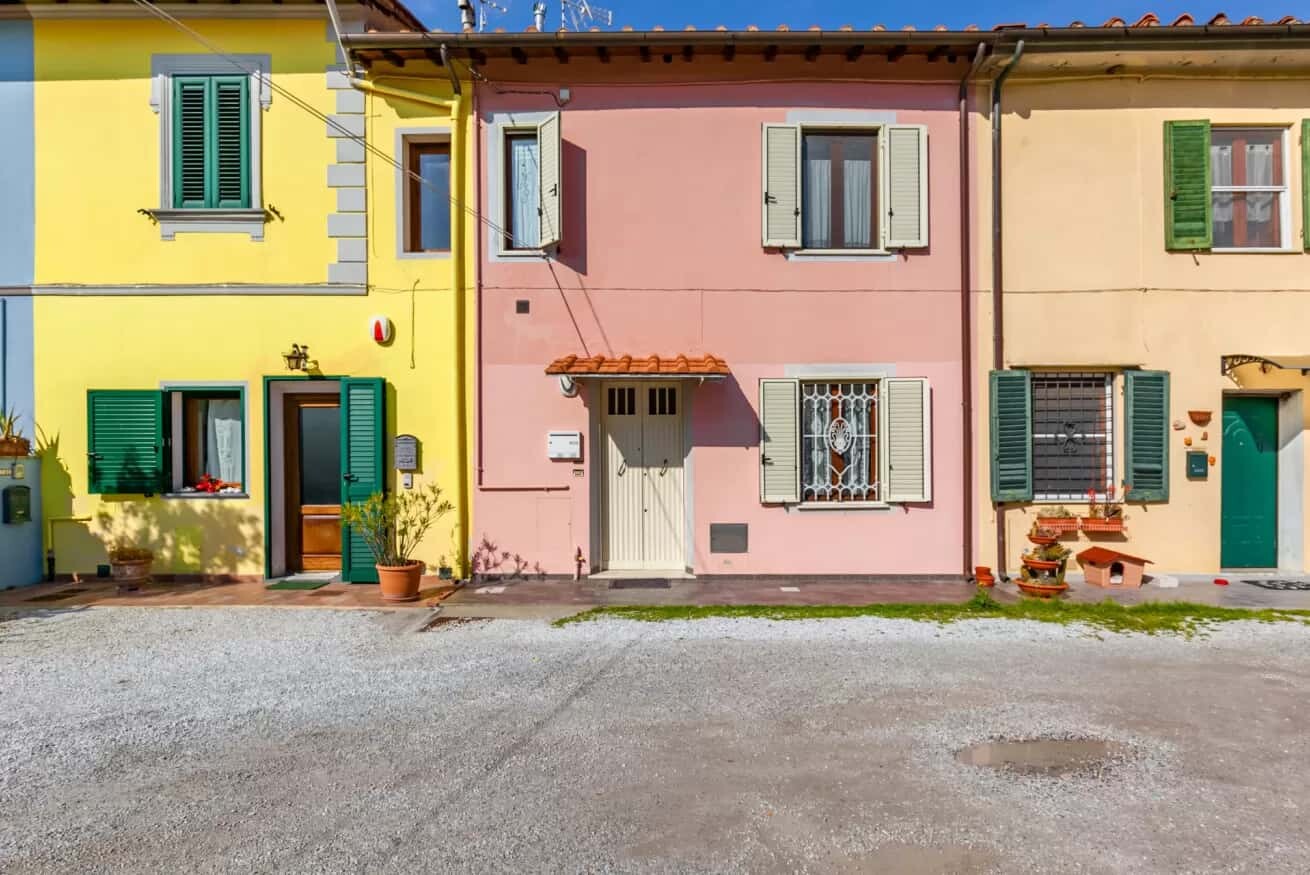 Pisa Airport Comfy Apartment - Private Parking