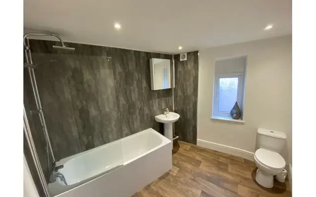 Merchants Road, Hotwells, Bristol, Avon, England, BS8 4 0