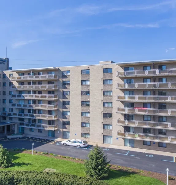 Parkway Plaza