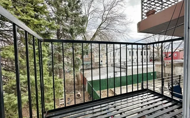 1718 Summerfield Street, Ridgewood 4