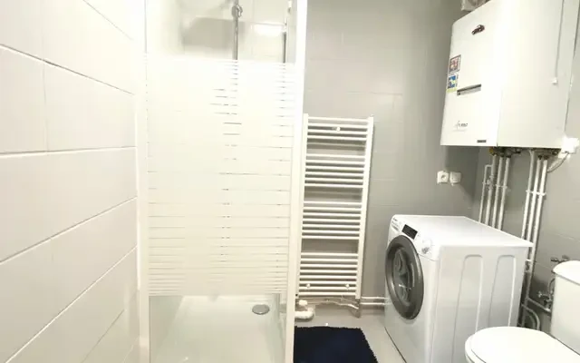 Spacious double bedroom in Rosny-sous-Bois 4