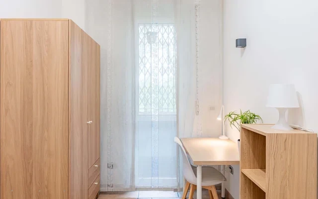 VIA LITTA MODIGNANI 87 <br> PRIVATE ROOM S1 4