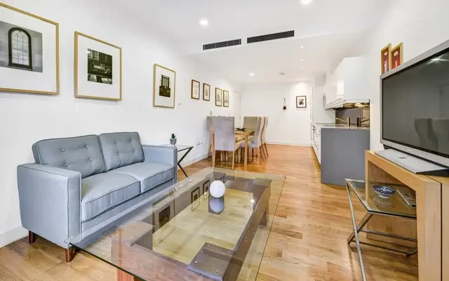 Blandford Street London W1U 4