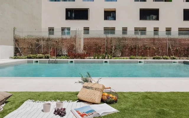 Anisa - 3 bedrooms and pool in Eixampe Esquerra 0
