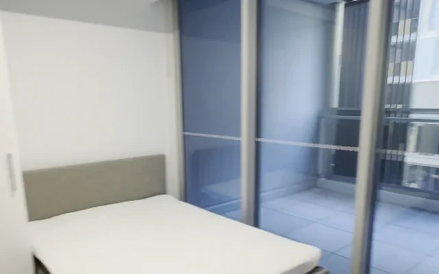 11 Studio Drive 4