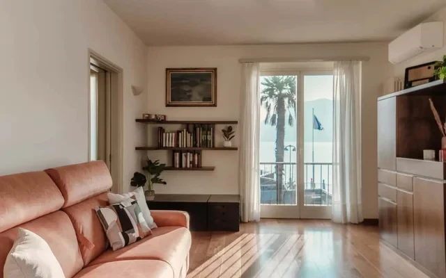 CASA COTIMA - Appartamento a Campione d'Italia con terrazzo sul lago di Lugano 1