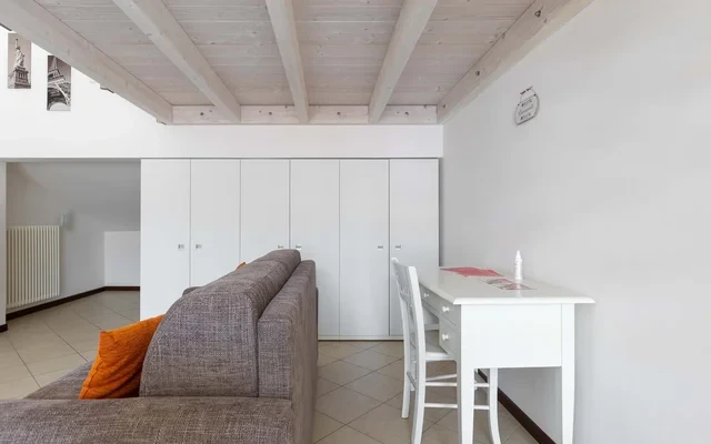 Sant'Isaia 78 - Cozy Mezzanine Apartment 4