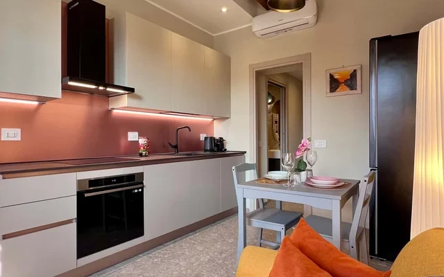 Appartamento in Via Marco Aurelio, Milano di 40 m². 2