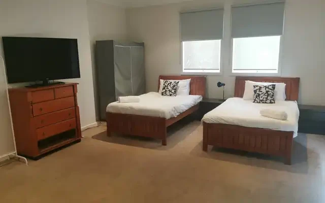 4 Trott Ave 2