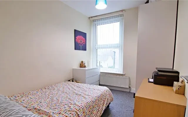 25 Williamson Road, Lancaster 2