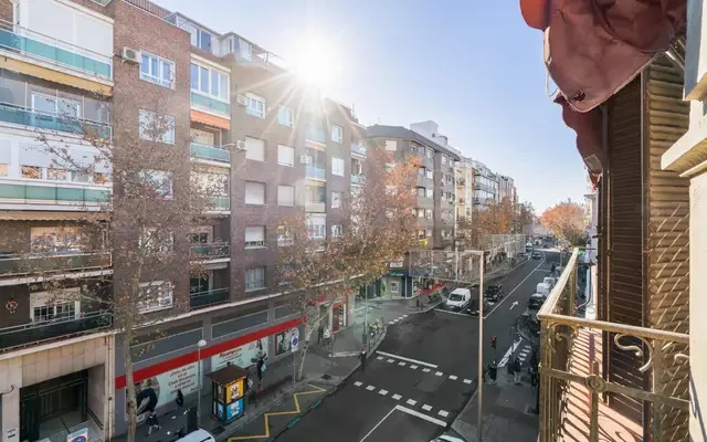 apartment near Calle de López de Hoyos 1