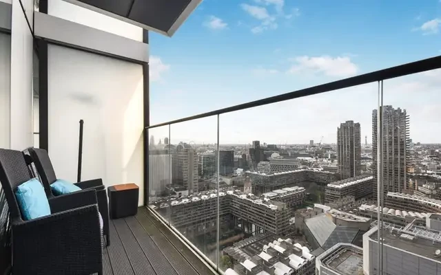The Heron, EC2Y 4