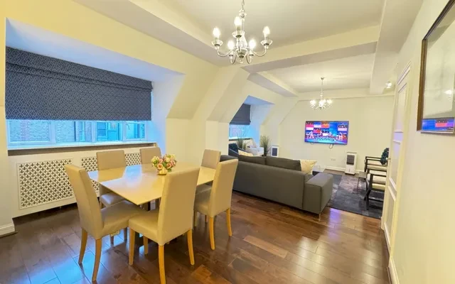 LH-Knightsbridge Court 1