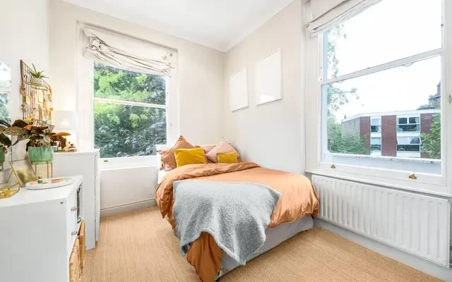 St. Quintin Avenue, Notting Hill, London, W10 6NU 4