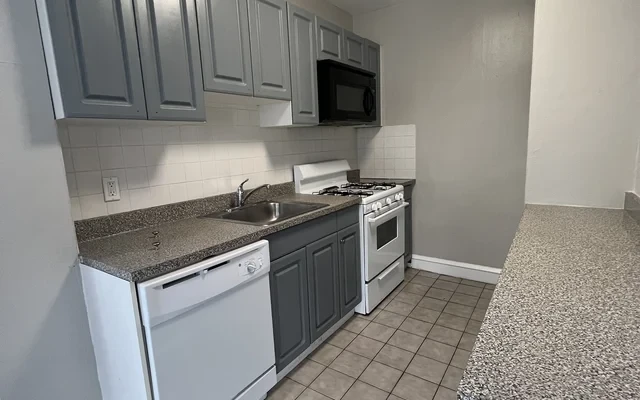 CA - 4045 Pine Street 0