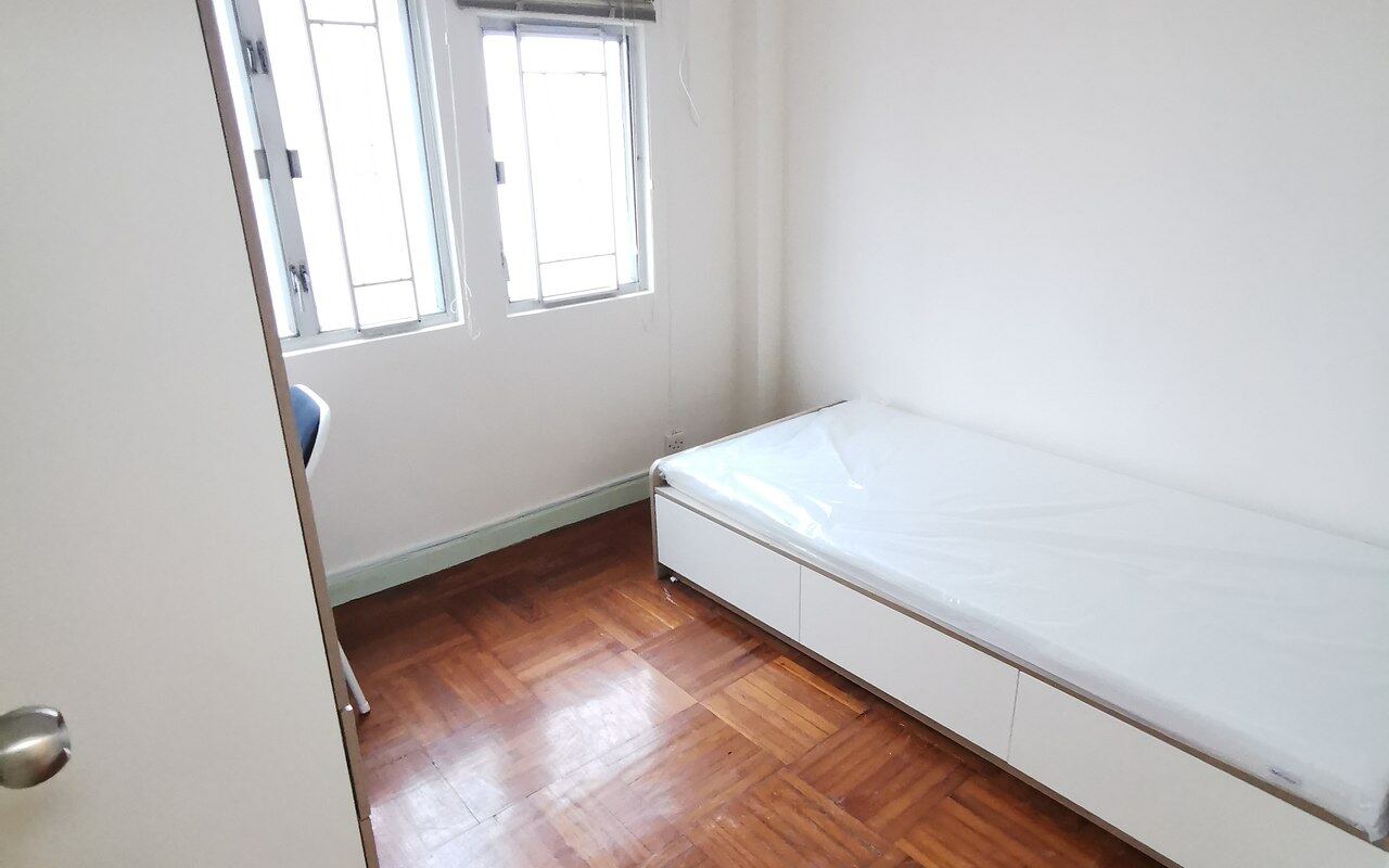 Entrepreneurship Center Shared Apartment Hong Kong Student