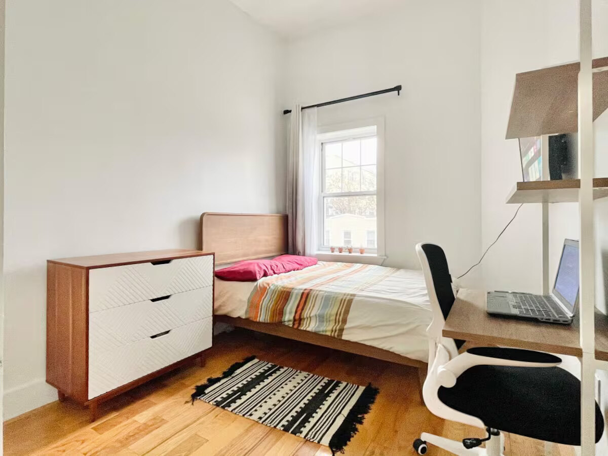 1078 Dekalb Avenue, Brooklyn 3