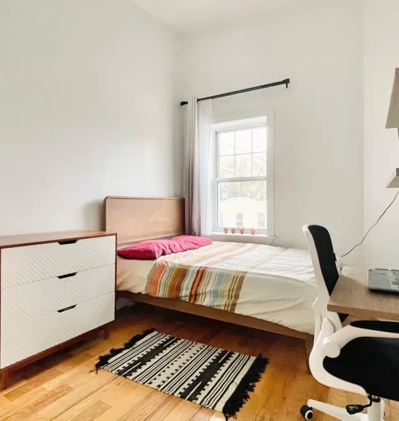 1078 Dekalb Avenue, Brooklyn