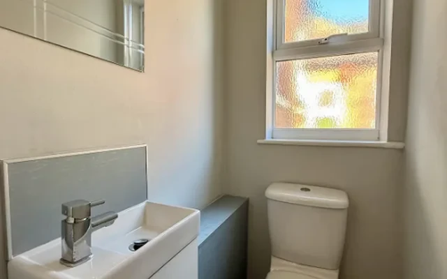 52 Auckland Avenue 1