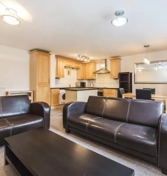 LH-New Compton Street