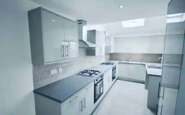 19 Birstall Road, L6 3