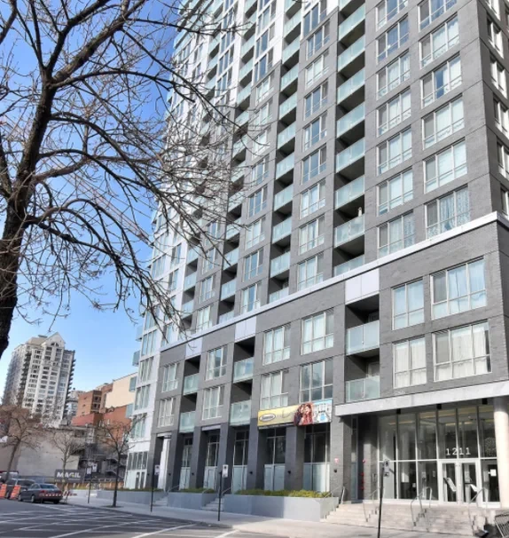 1211 Rue Drummond