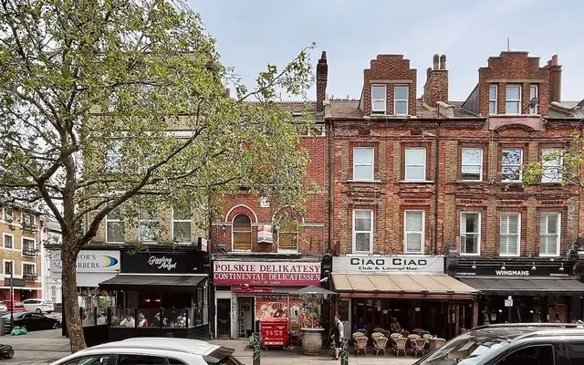 Kilburn High Road 24442# 0