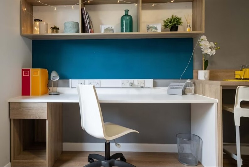 Lower Ground Floor Studio