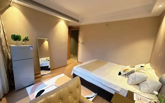 窝趣上海川沙地铁站公寓 1