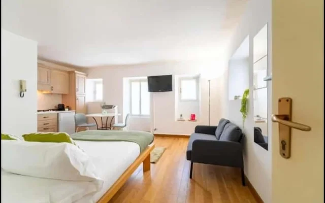 Sussurro Del Lago • A due passi dal Traghetto 1