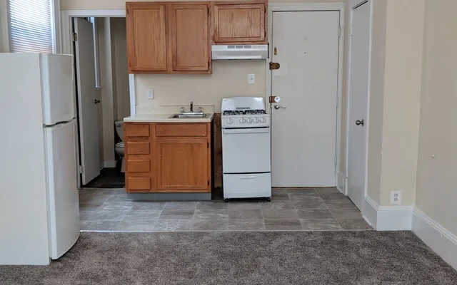 UCA - 3937 Pine Street 2