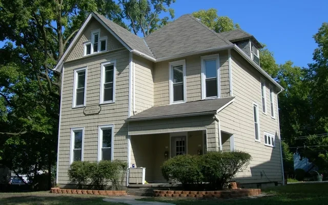88 W Northwood Ave 0