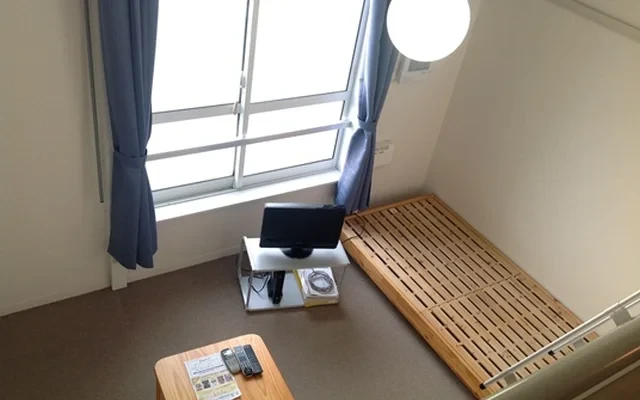 レオパレス松波 208号室 1