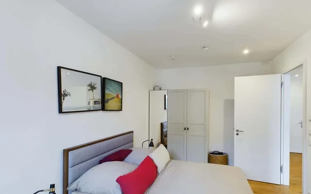 Fully furnished 2 room luxurious flat in Prenzlauerberg with Balcony 4