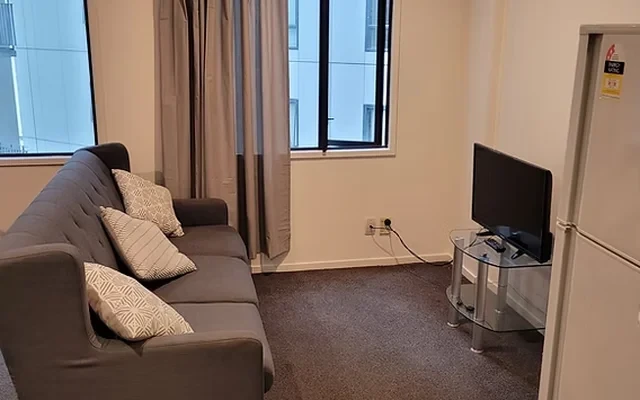 Luau Mount - Auckland student accommodation - Luau Mount 8B - Triple Room