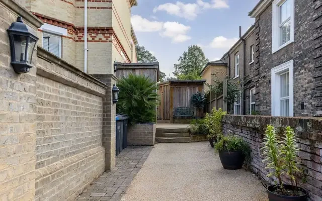 58D Earlham Rd 2