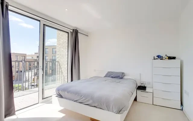 Ashton Reach London SE16 2