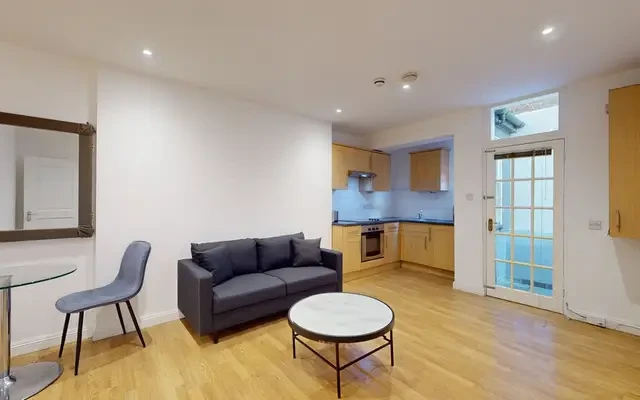 Courtfield Gardens 11727# 2