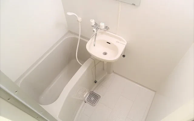 レオパレスＣＯＺＹ 4