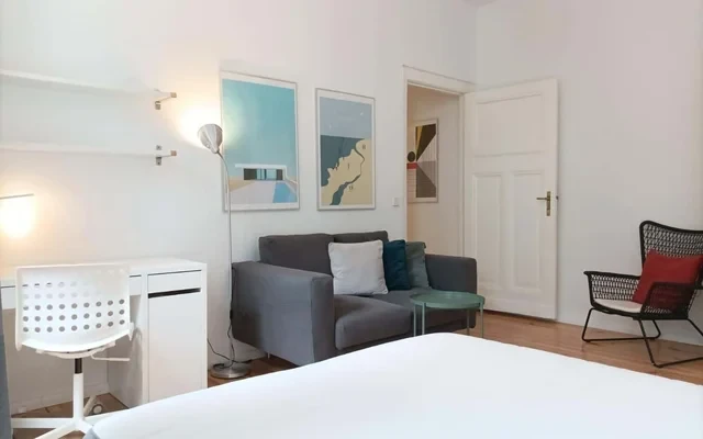 Beautiful 2 rooms flat in Neukoelln 3
